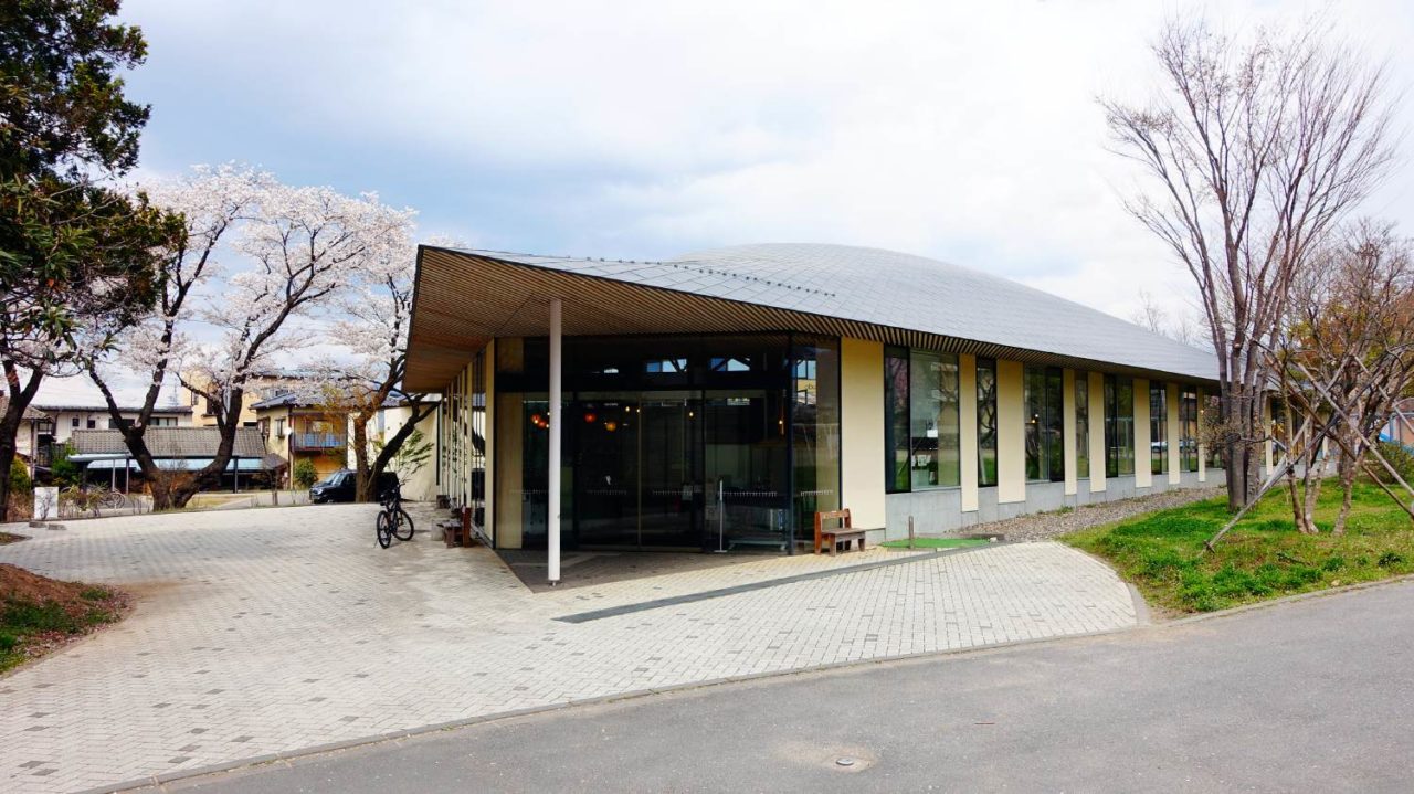 長野小布施町立圖書館まちとしょテラソ